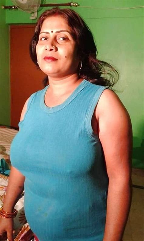 big boobs indian aunty nude|big boobs indian aunty nude Search